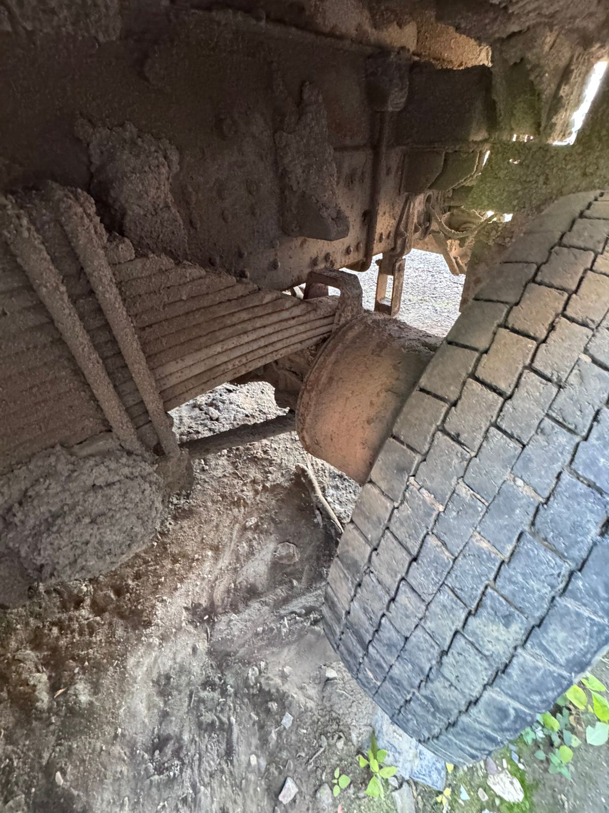 Shacman (Shaanxi) SX* 6x4 Седельный тягач 2022 г. - фото 9